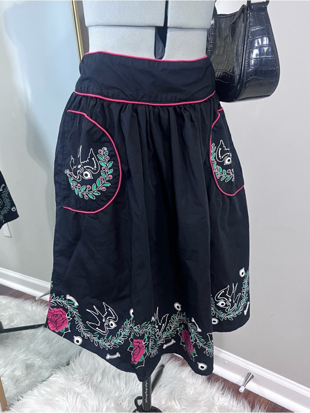 Rockabella Y2K Retro Black A-Line Swing Skirt with Pockets